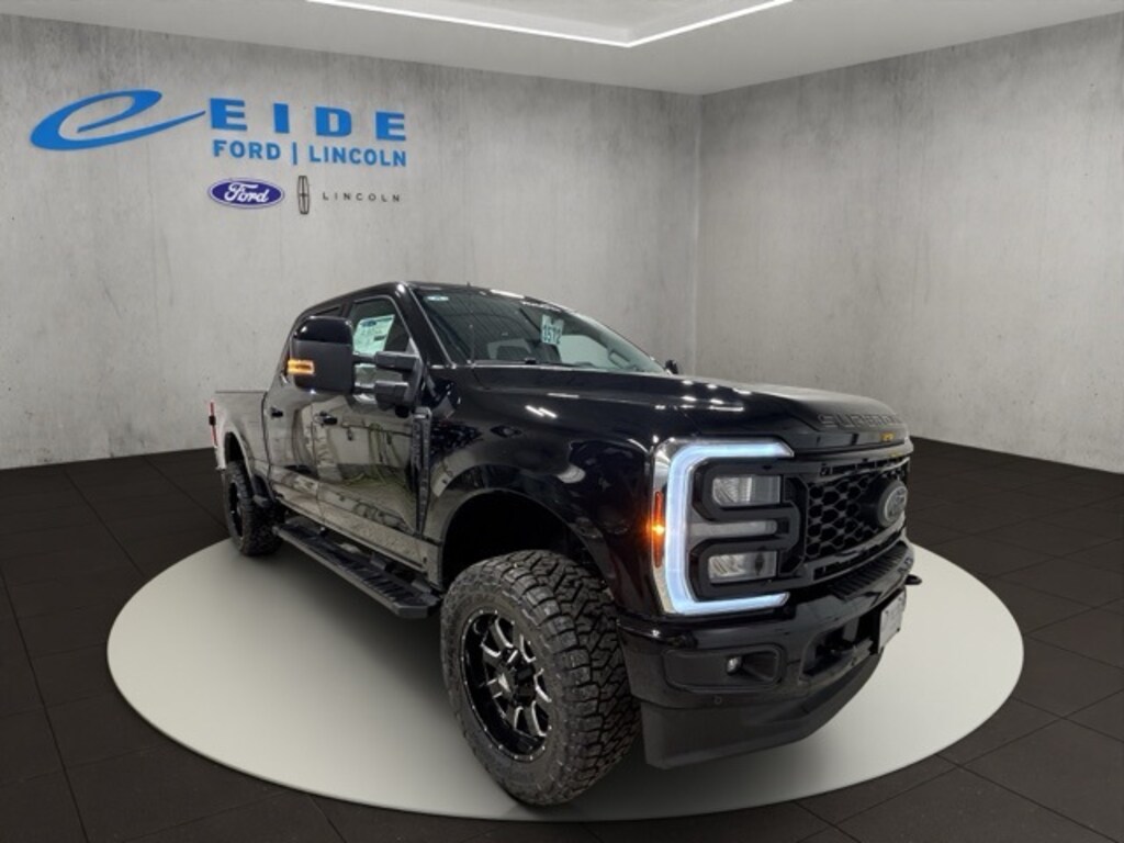 New 2025 Ford F-250 Lariat Waldoch Level HD Package Truck Crew Cab