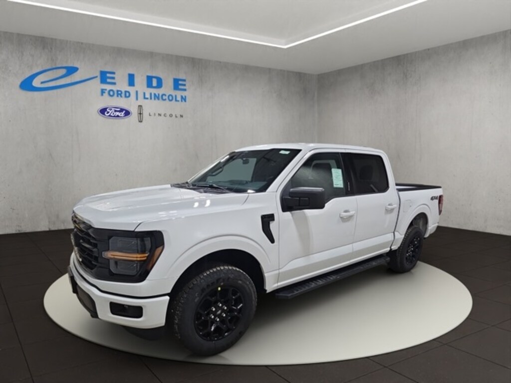 New 2026 Ford F-150 XLT Black Appearance Truck SuperCrew Cab