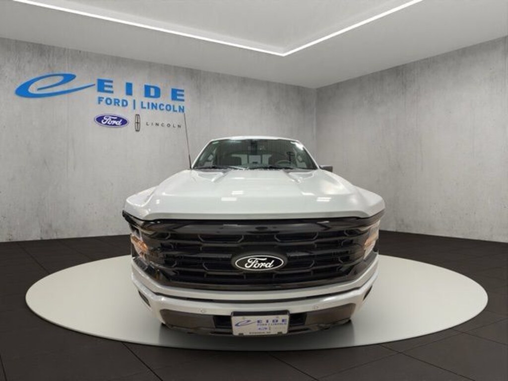 New 2026 Ford F-150 XLT Black Appearance Truck SuperCrew Cab