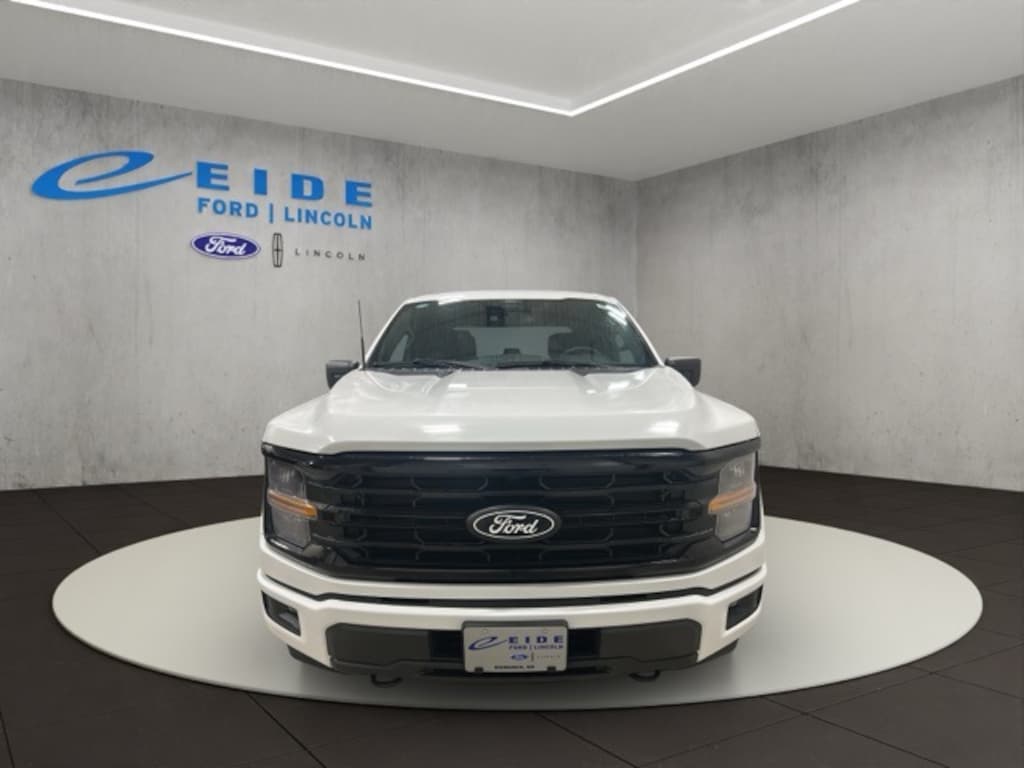 New 2026 Ford F-150 XLT Black Appearance Truck SuperCrew Cab