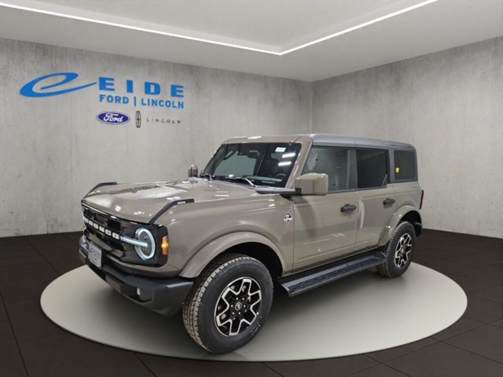 New 2026 Ford Bronco Outer Banks SUV
