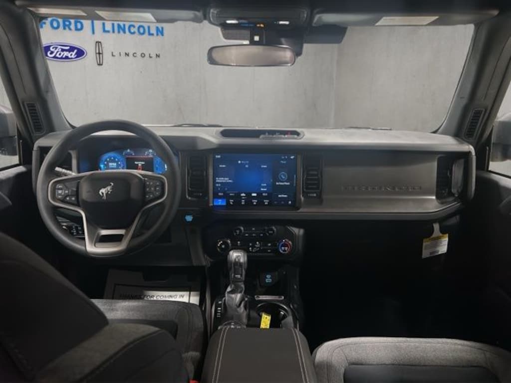 New 2025 Ford Bronco Base SUV