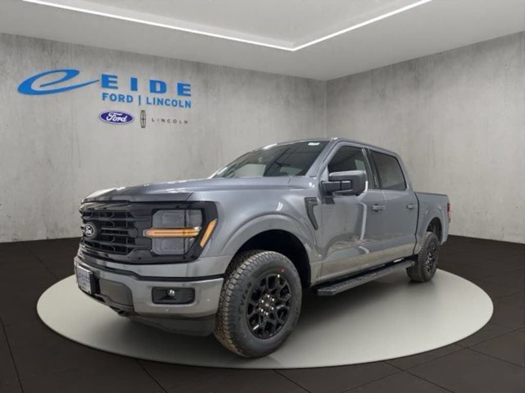 New 2026 Ford F-150 XLT Black Appearance Truck SuperCrew Cab
