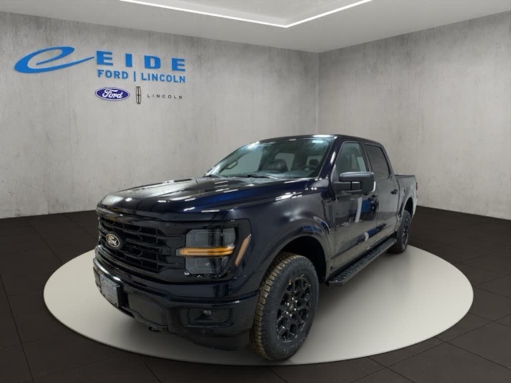 New 2026 Ford F-150 XLT Black Appearance Truck SuperCrew Cab