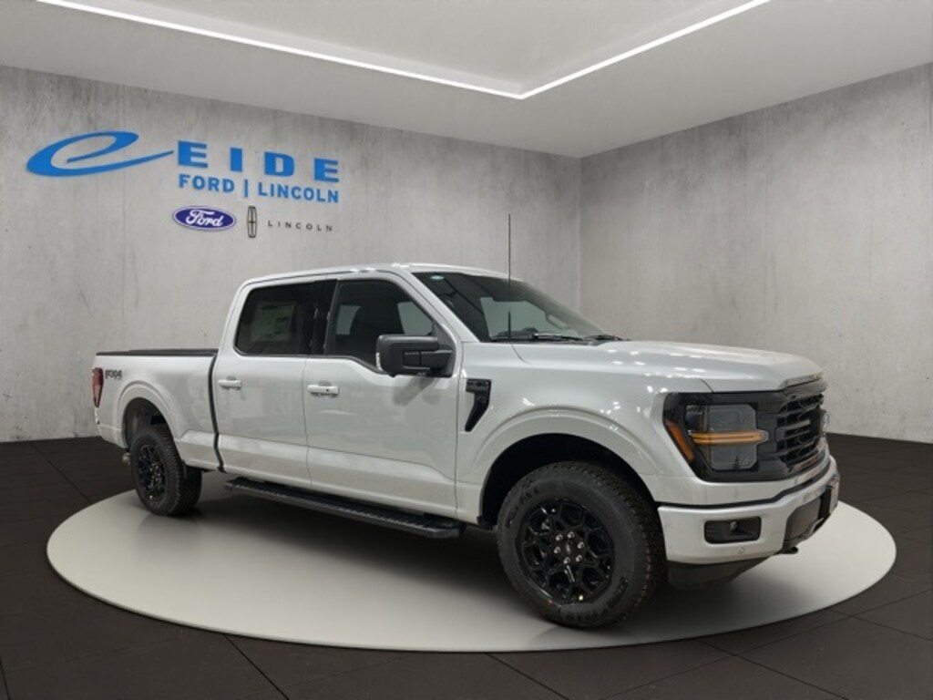 New 2026 Ford F-150 XLT Black Appearance Truck SuperCrew Cab