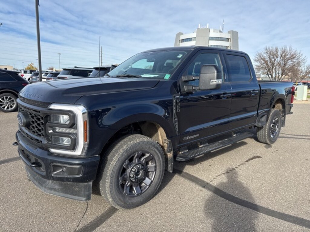Used 2024 Ford F-350SD Lariat Truck