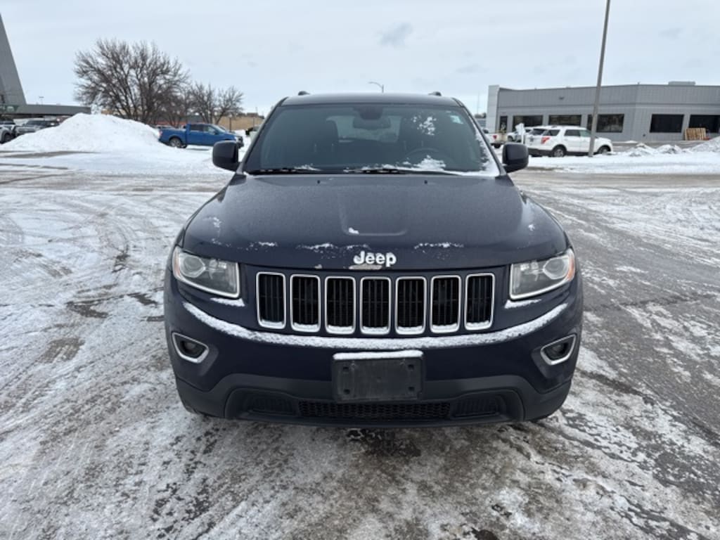 Used 2016 Jeep Grand Cherokee Laredo SUV
