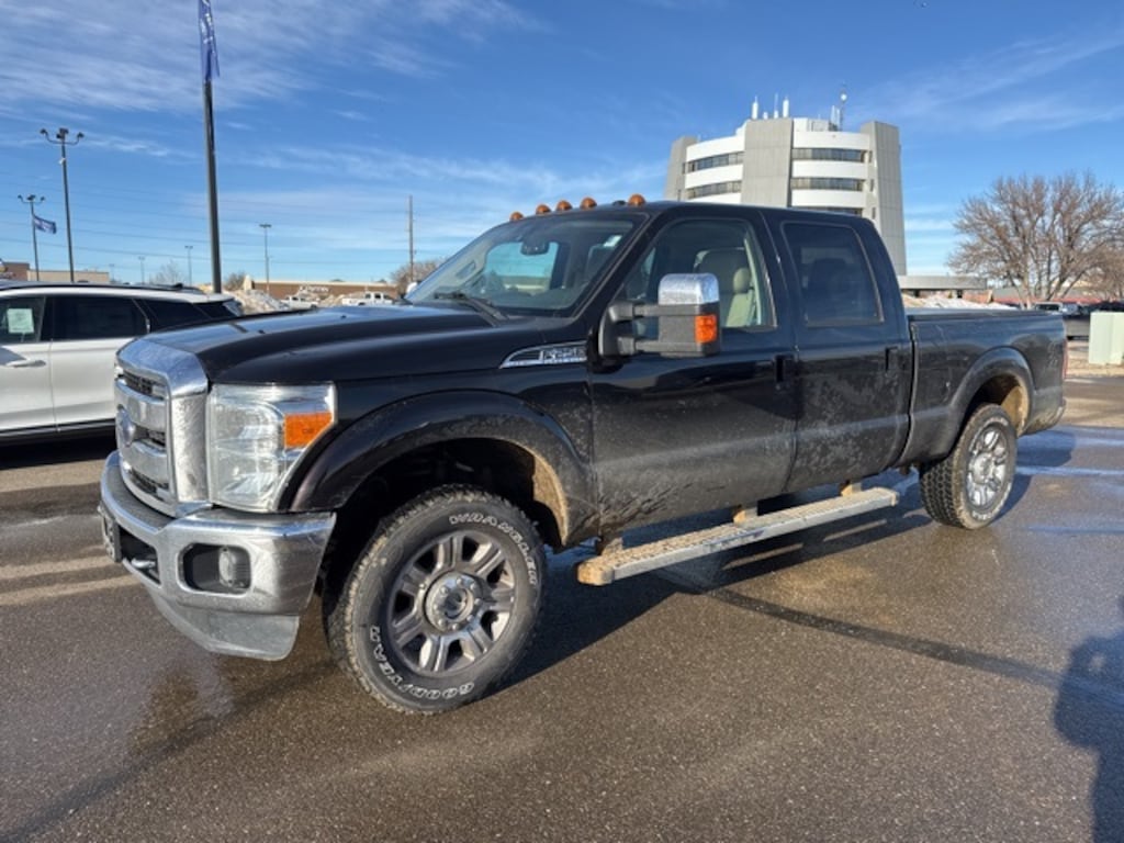 Used 2013 Ford F-250SD Lariat Truck
