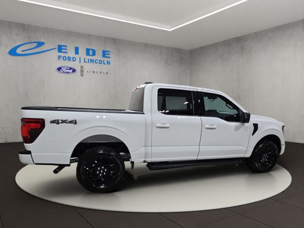 New 2026 Ford F-150 XLT Black Appearance Truck SuperCrew Cab