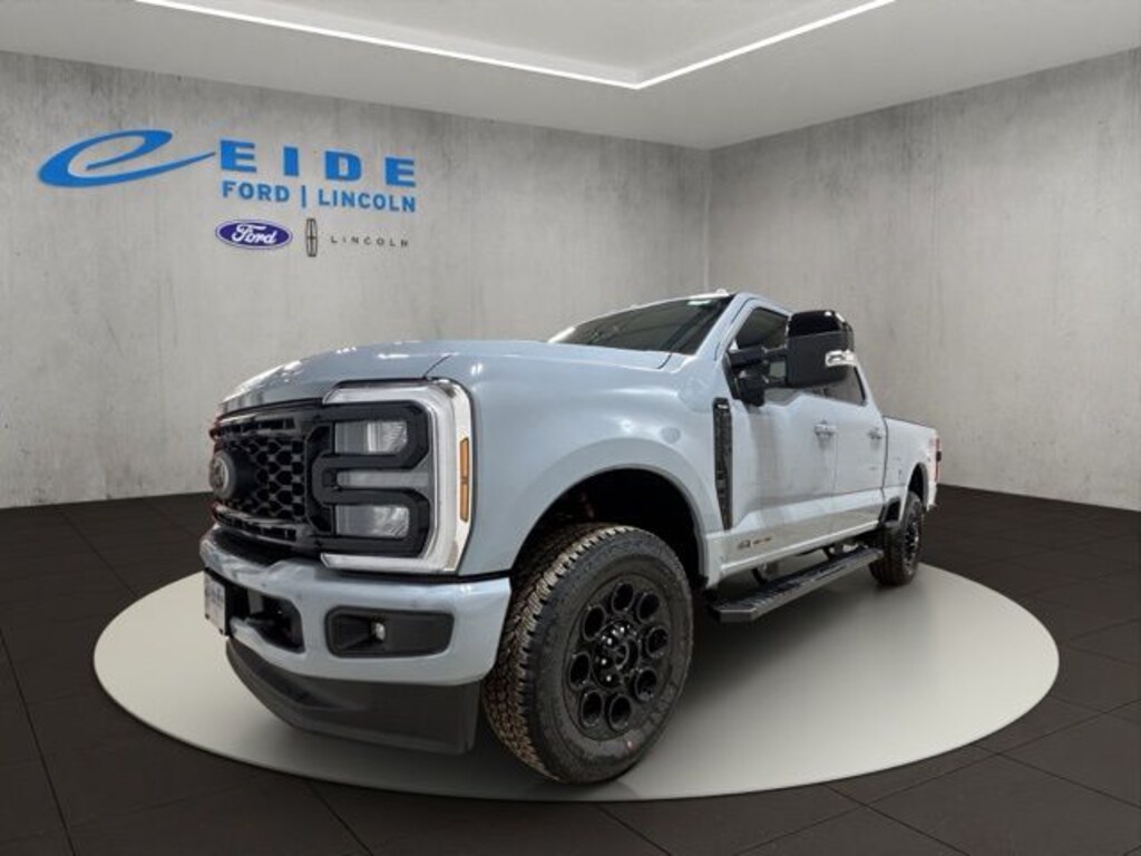 New 2026 Ford F-250 Lariat Black Appearance Truck Crew Cab