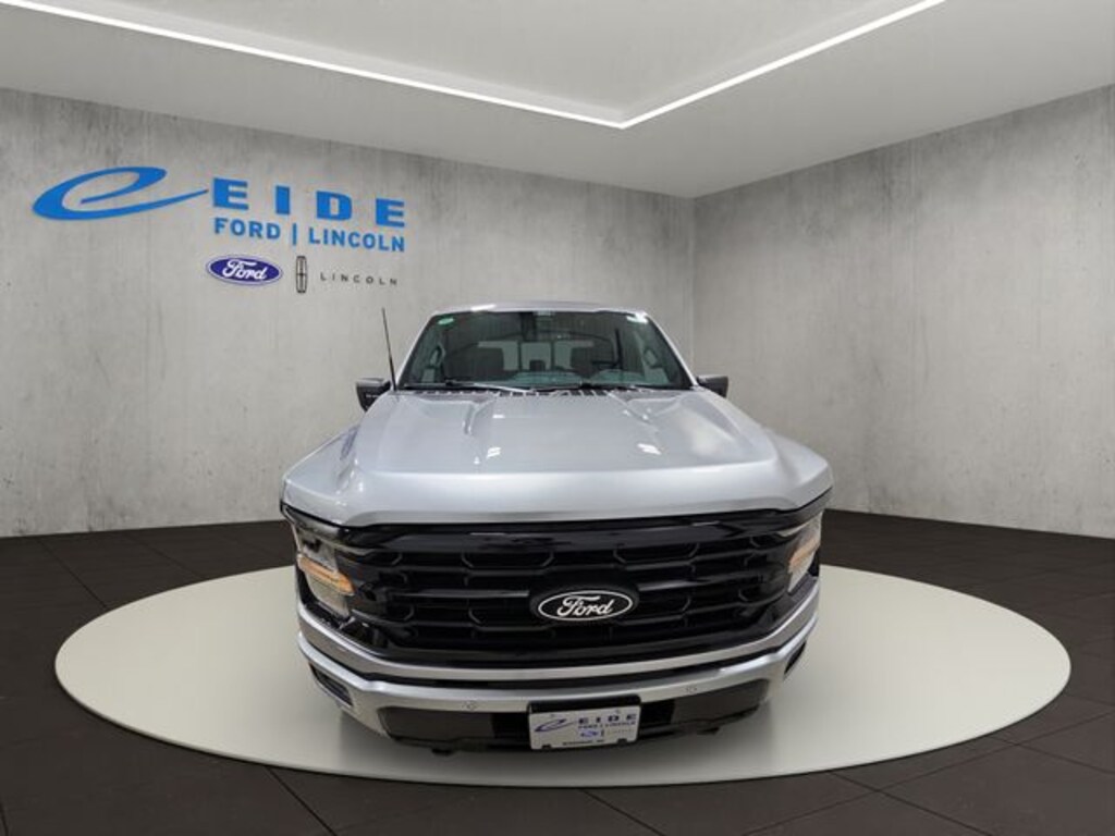 New 2026 Ford F-150 XLT Black Appearance Truck SuperCrew Cab