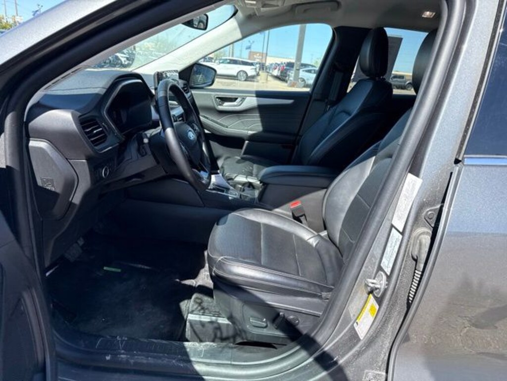 Certified 2025 Ford Escape Platinum SUV