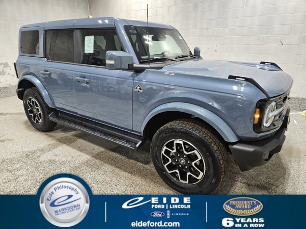 New 2025 Ford Bronco Outer Banks SUV