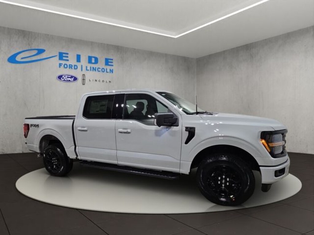 New 2026 Ford F-150 XLT Black Appearance Truck SuperCrew Cab