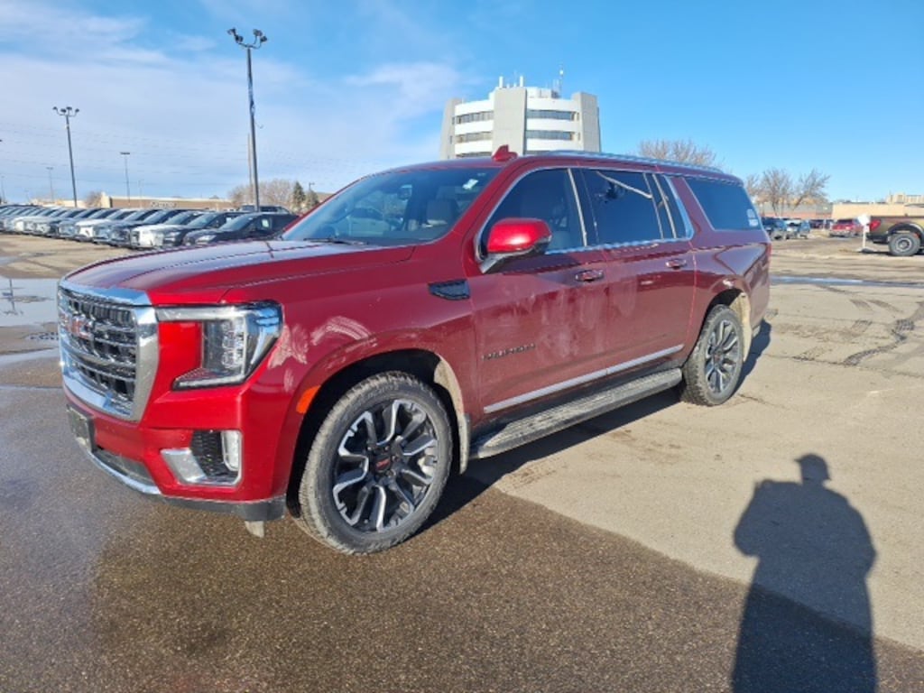 Used 2022 GMC Yukon XL SLT SUV