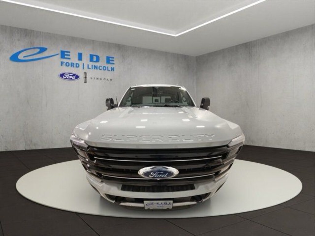New 2026 Ford F-350 Platinum Truck Crew Cab