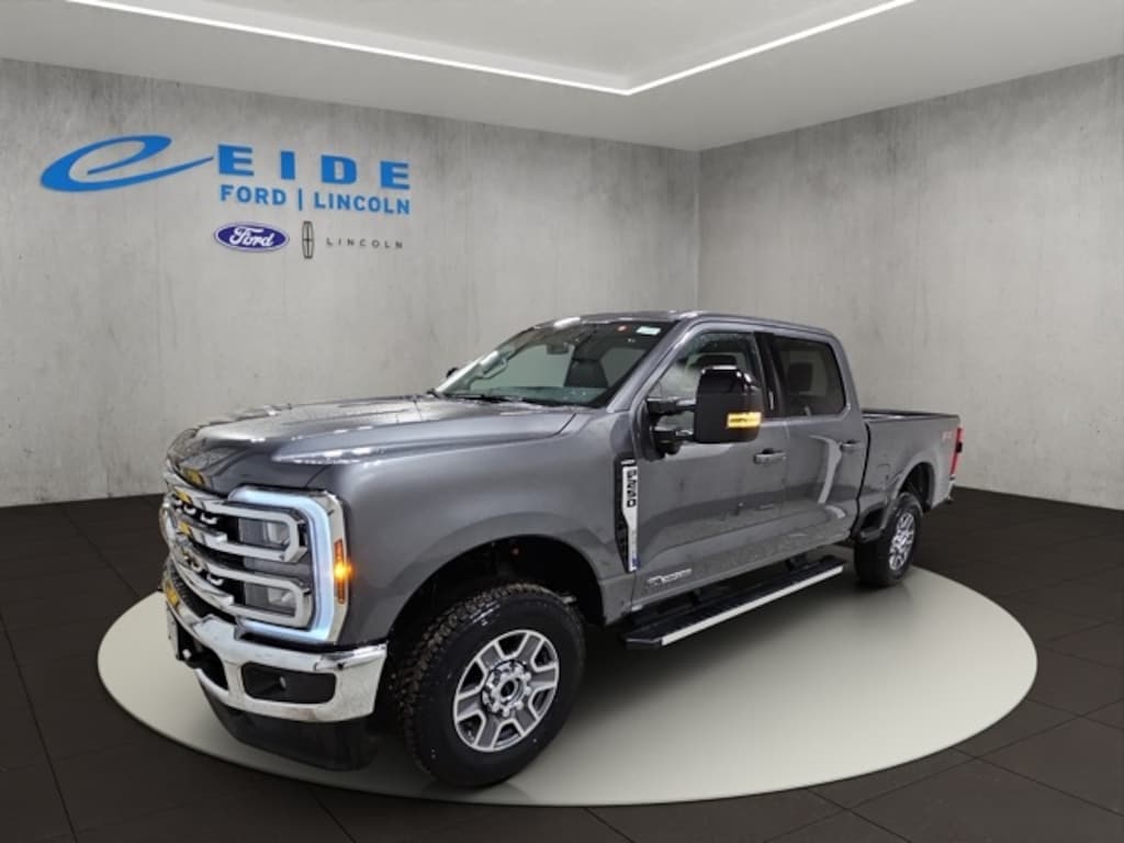 New 2026 Ford F-250 Lariat Truck Crew Cab