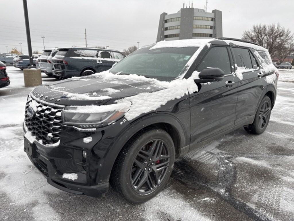 Used 2025 Ford Explorer ST SUV