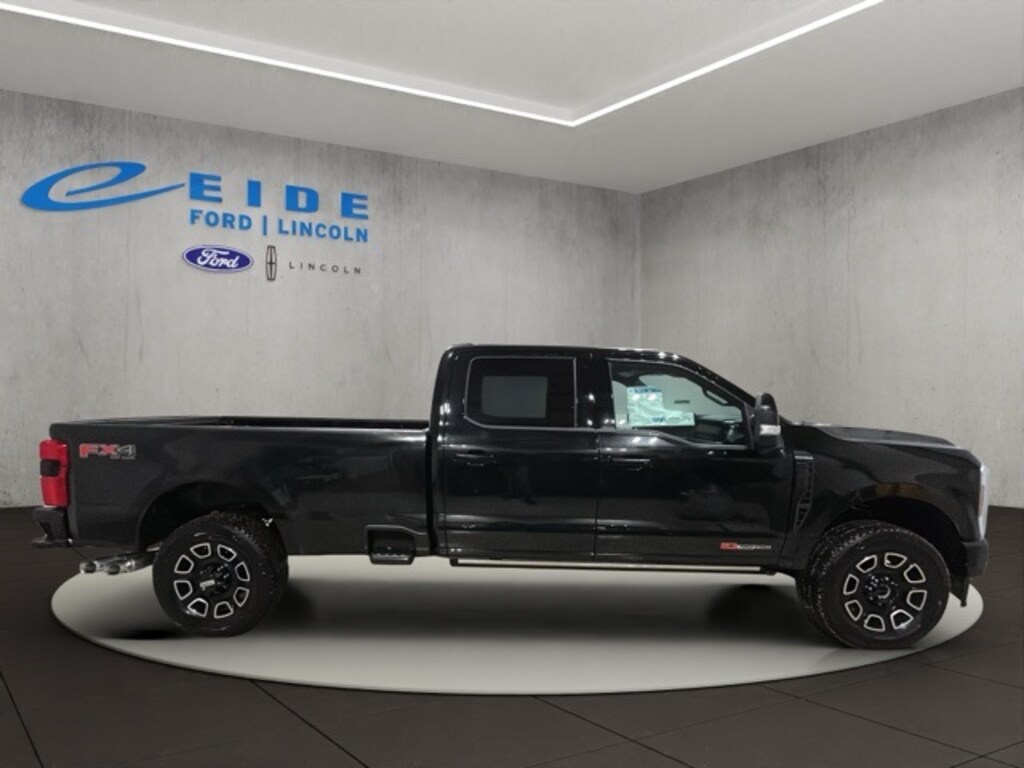 New 2026 Ford F-350 Platinum Truck Crew Cab