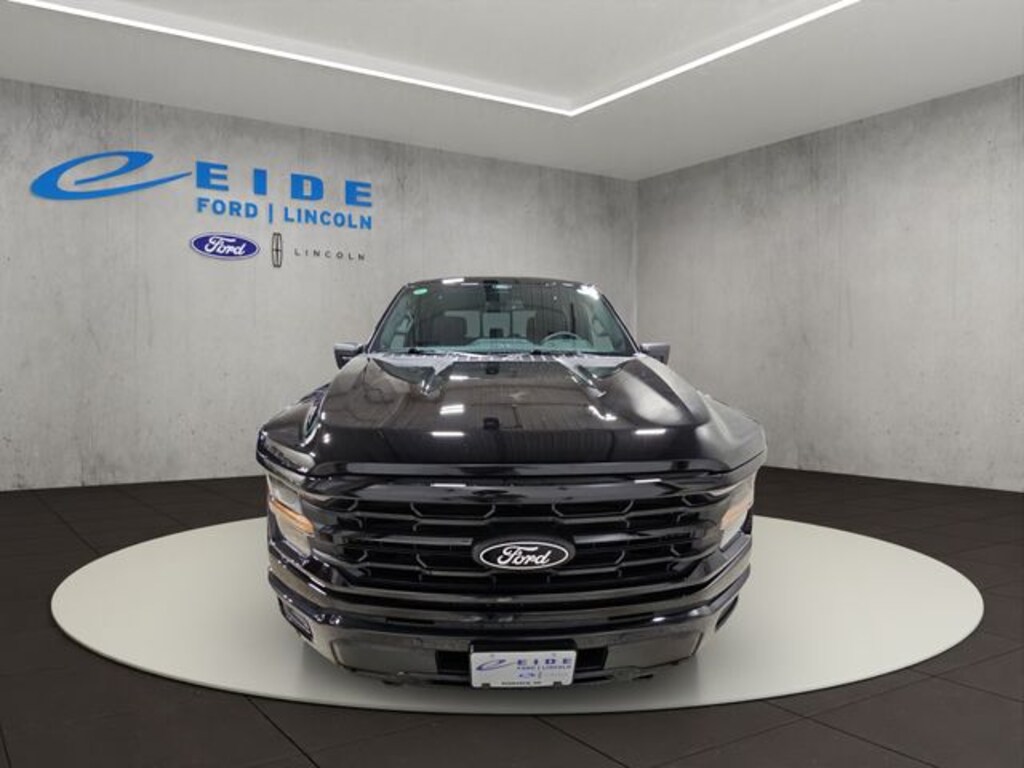 New 2026 Ford F-150 XLT Black Appearance Truck SuperCrew Cab