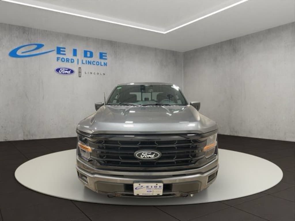 New 2026 Ford F-150 XLT Black Appearance Truck SuperCrew Cab