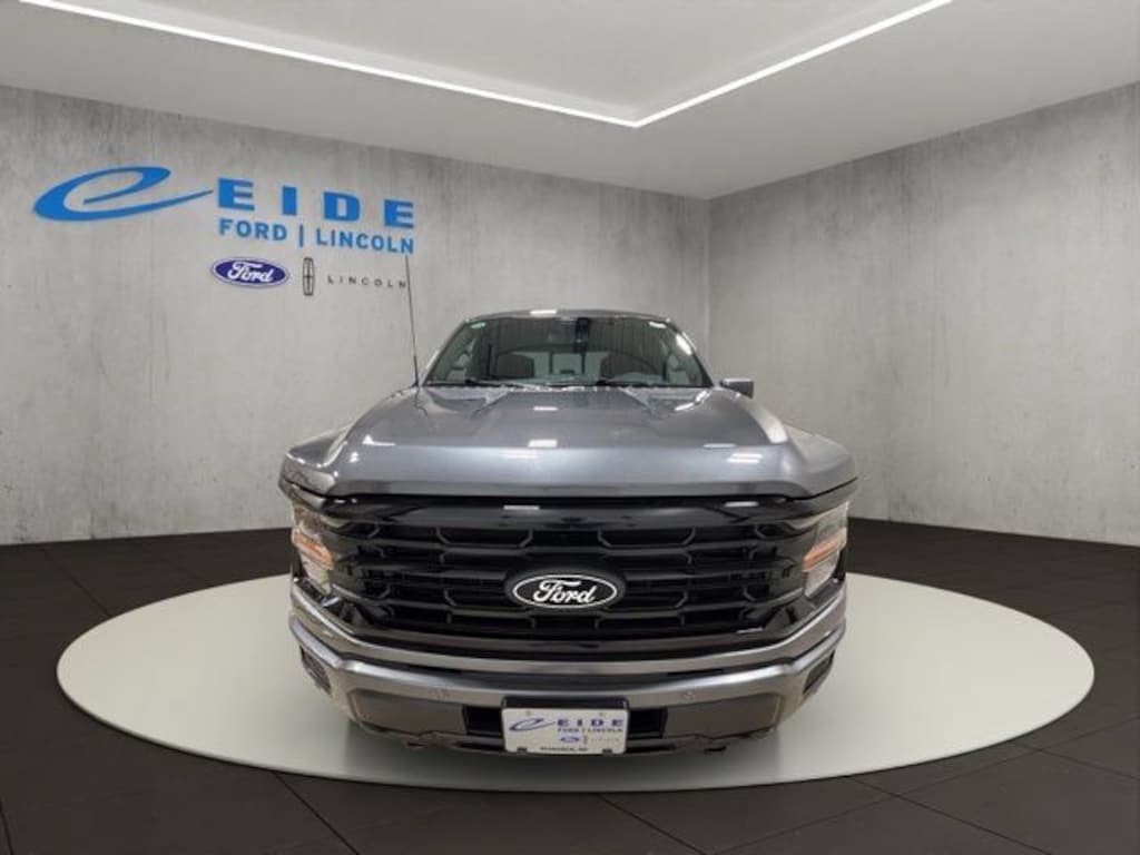 New 2026 Ford F-150 XLT Black Appearance Truck SuperCrew Cab