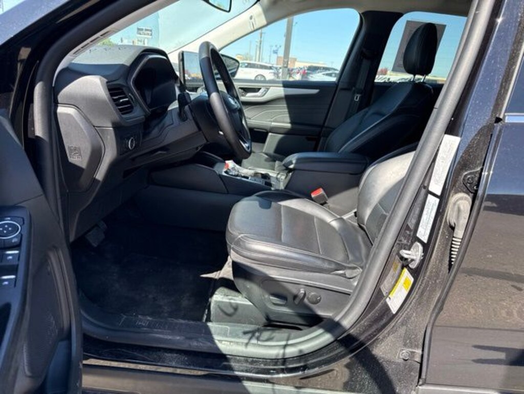 Certified 2025 Ford Escape Platinum SUV