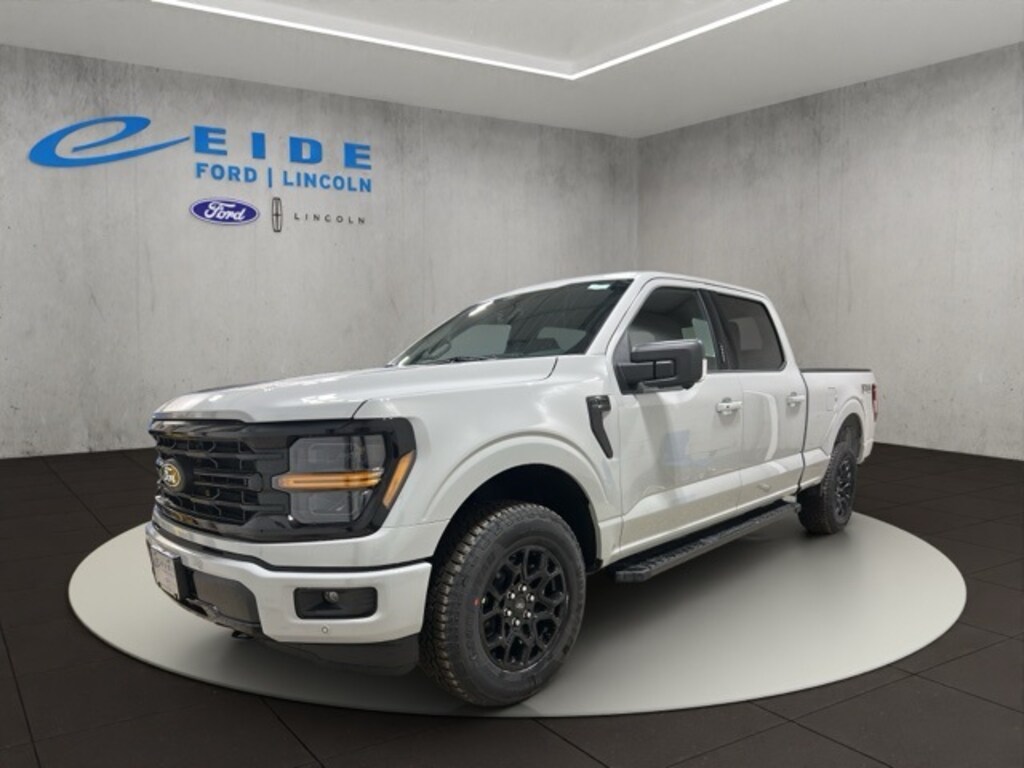 New 2026 Ford F-150 XLT Black Appearance Truck SuperCrew Cab