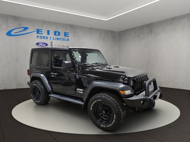 2020 Jeep Wrangler Sport S's photo
