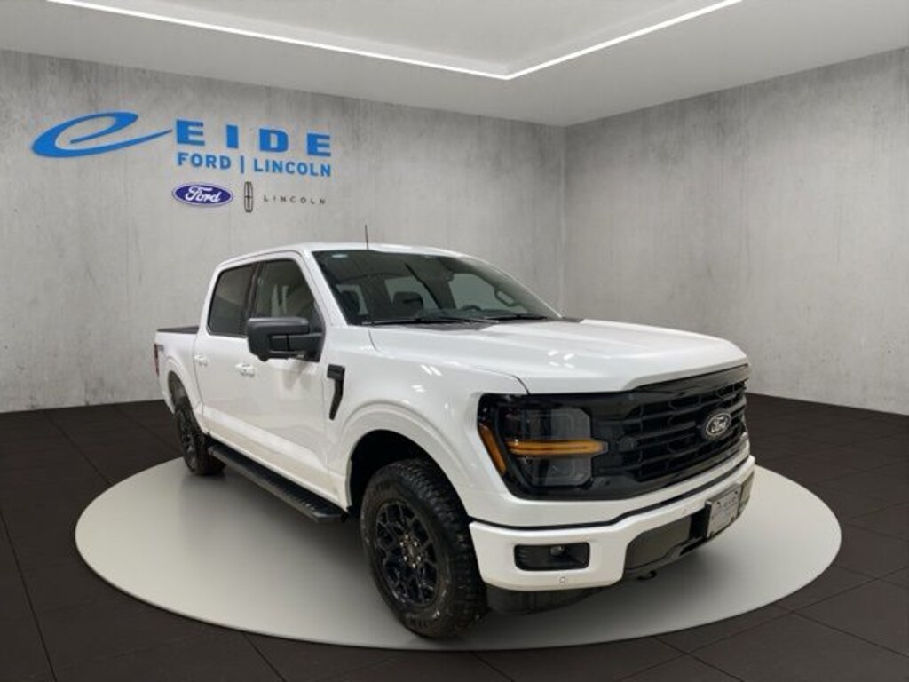 New 2026 Ford F-150 XLT Black Appearance Truck SuperCrew Cab