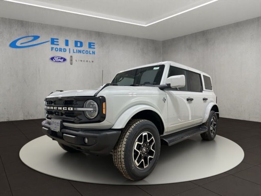 New 2026 Ford Bronco Outer Banks SUV