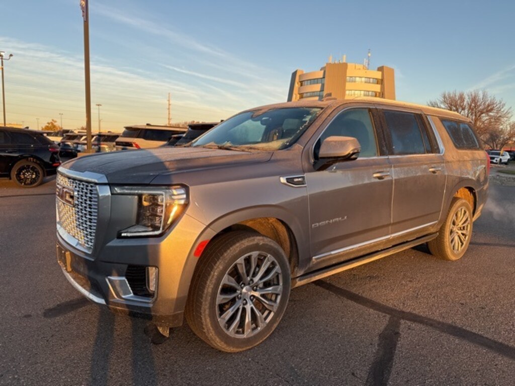 Used 2021 GMC Yukon XL Denali SUV