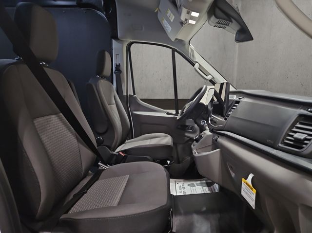 2025 Ford E-Transit Cargo Van Base - Photo 14