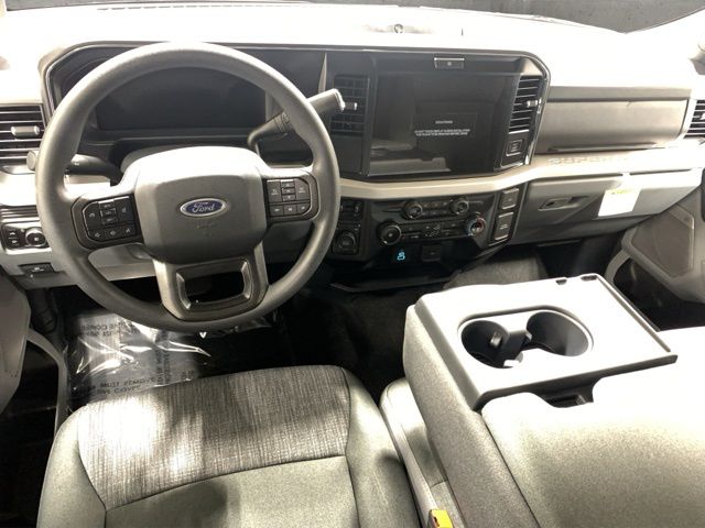 2026 Ford F-350 Super Duty XLT - Photo 12
