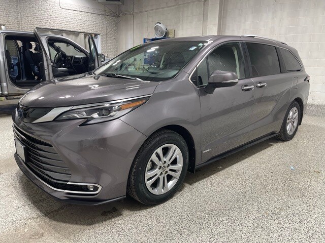 Certified 2021 Toyota Sienna Platinum with VIN 5TDESKFC8MS014101 for sale in Bismarck, ND