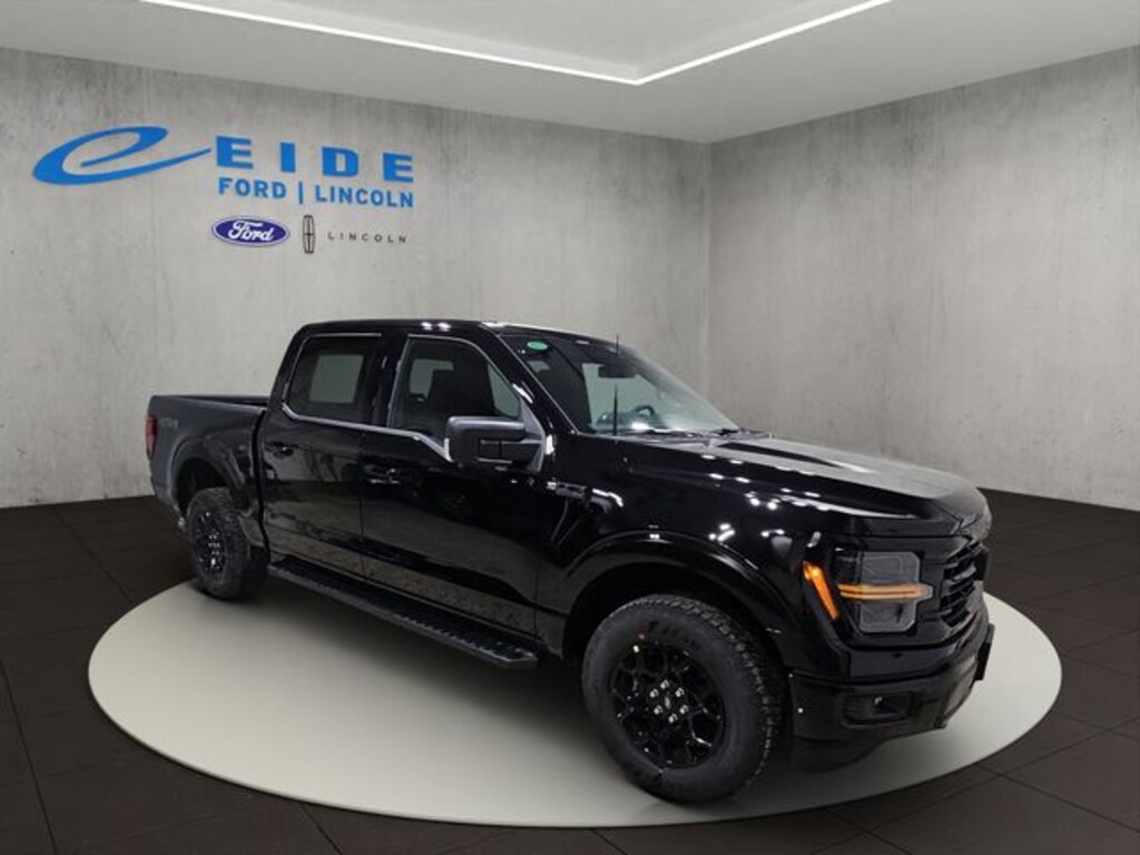 New 2026 Ford F-150 XLT Black Appearance Truck SuperCrew Cab