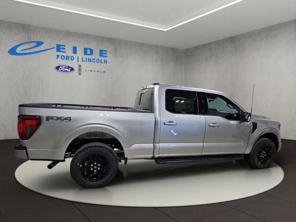New 2026 Ford F-150 XLT Black Appearance Truck SuperCrew Cab