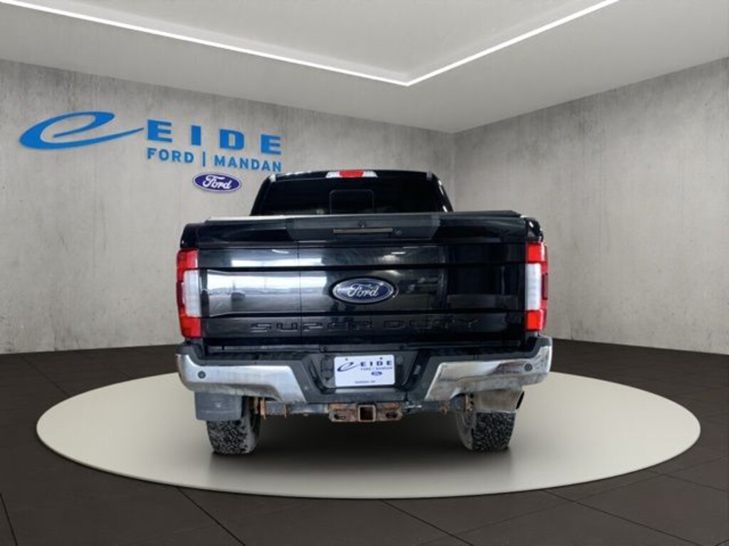 Used 2017 Ford F-250SD Lariat Truck