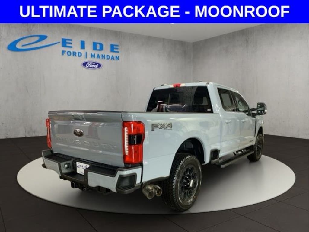 New 2026 Ford F-350SD Lariat Black Appearance Truck