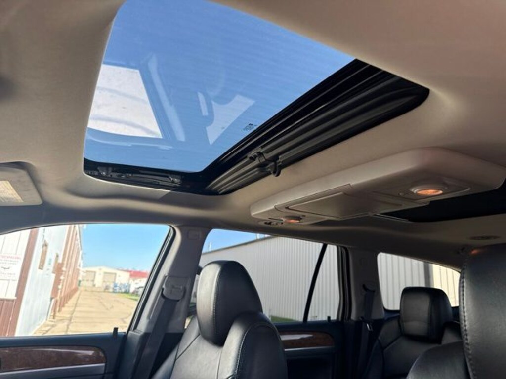 Used 2010 Buick Enclave CXL SUV