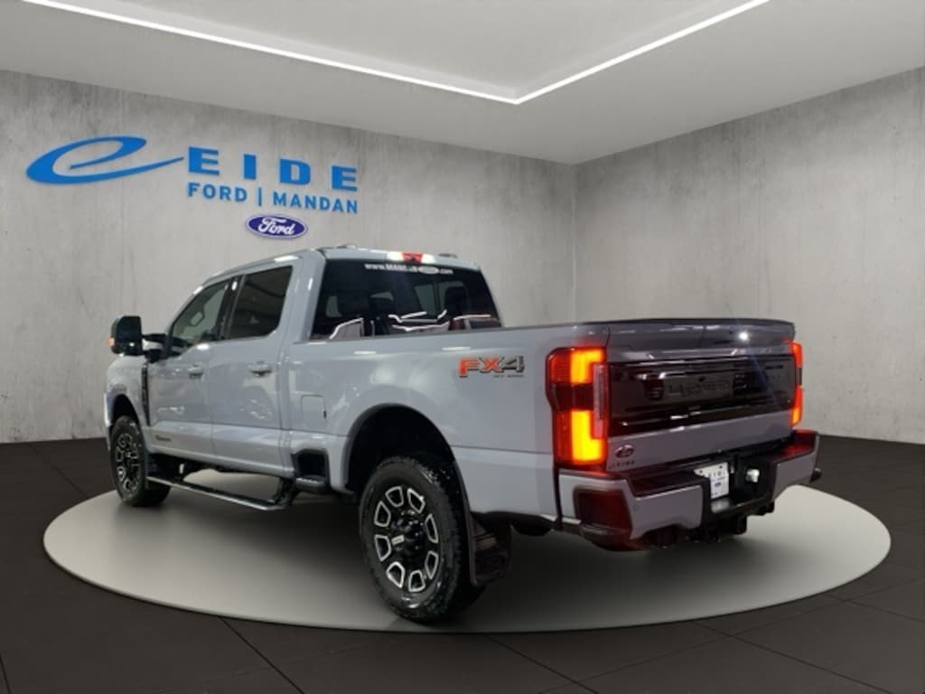 Used 2025 Ford F-250SD Platinum Truck