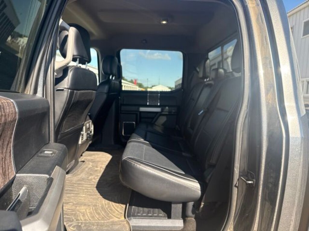 Used 2018 Ford F-250SD Lariat Truck