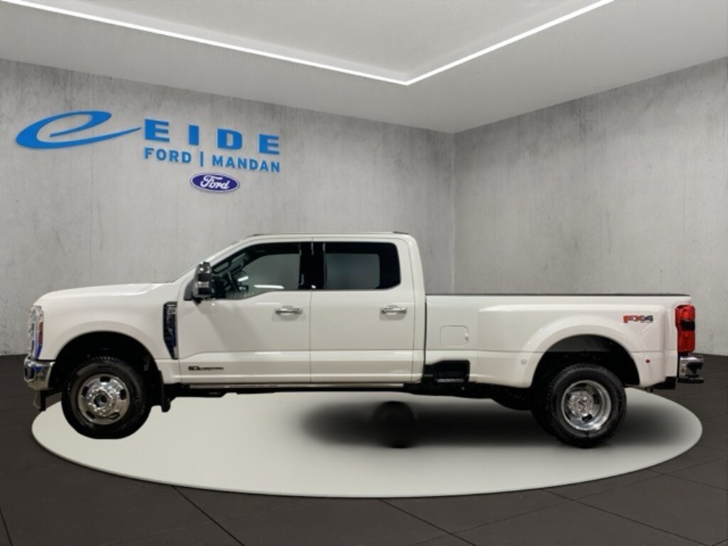New 2026 Ford F-350SD Lariat Truck