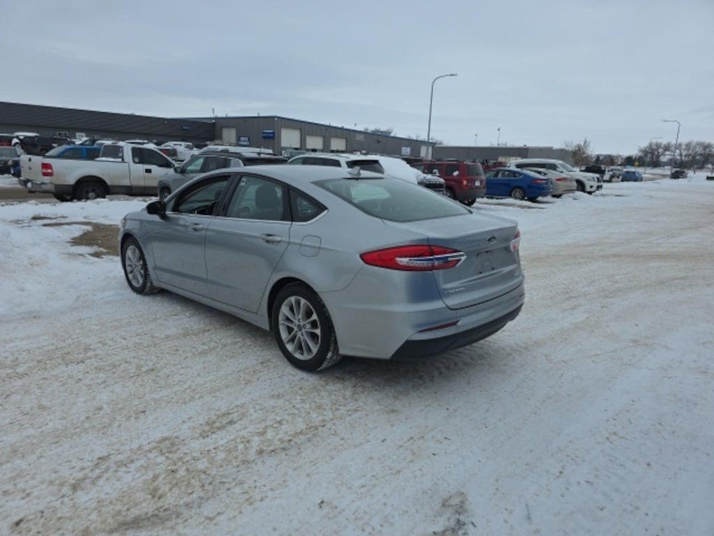 Used 2020 Ford Fusion SE Sedan