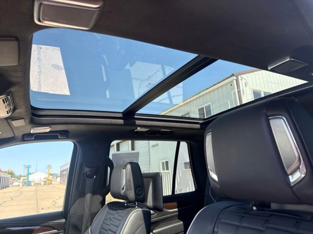 Certified 2022 Cadillac Escalade Sport Platinum SUV
