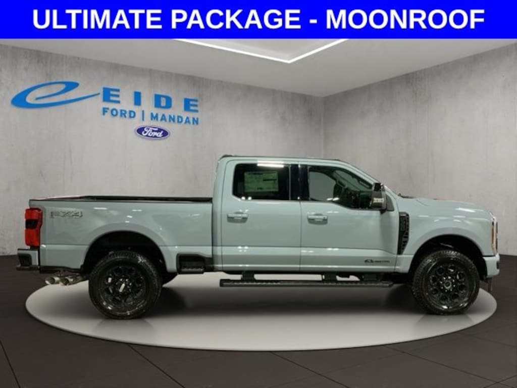 New 2026 Ford F-350SD Lariat Black Appearance Truck