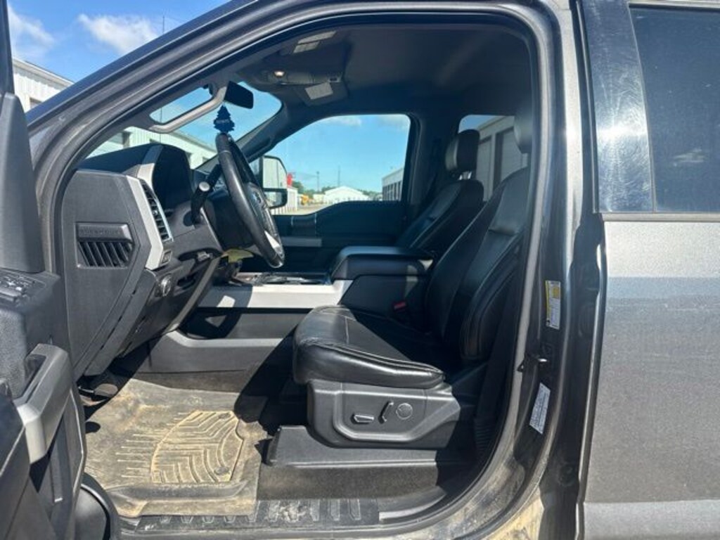 Used 2018 Ford F-250SD Lariat Truck