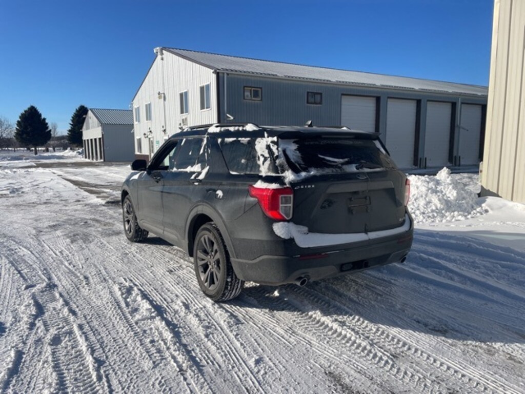 Used 2022 Ford Explorer XLT SUV