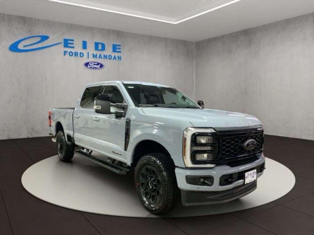 New 2026 Ford F-350SD Lariat Truck