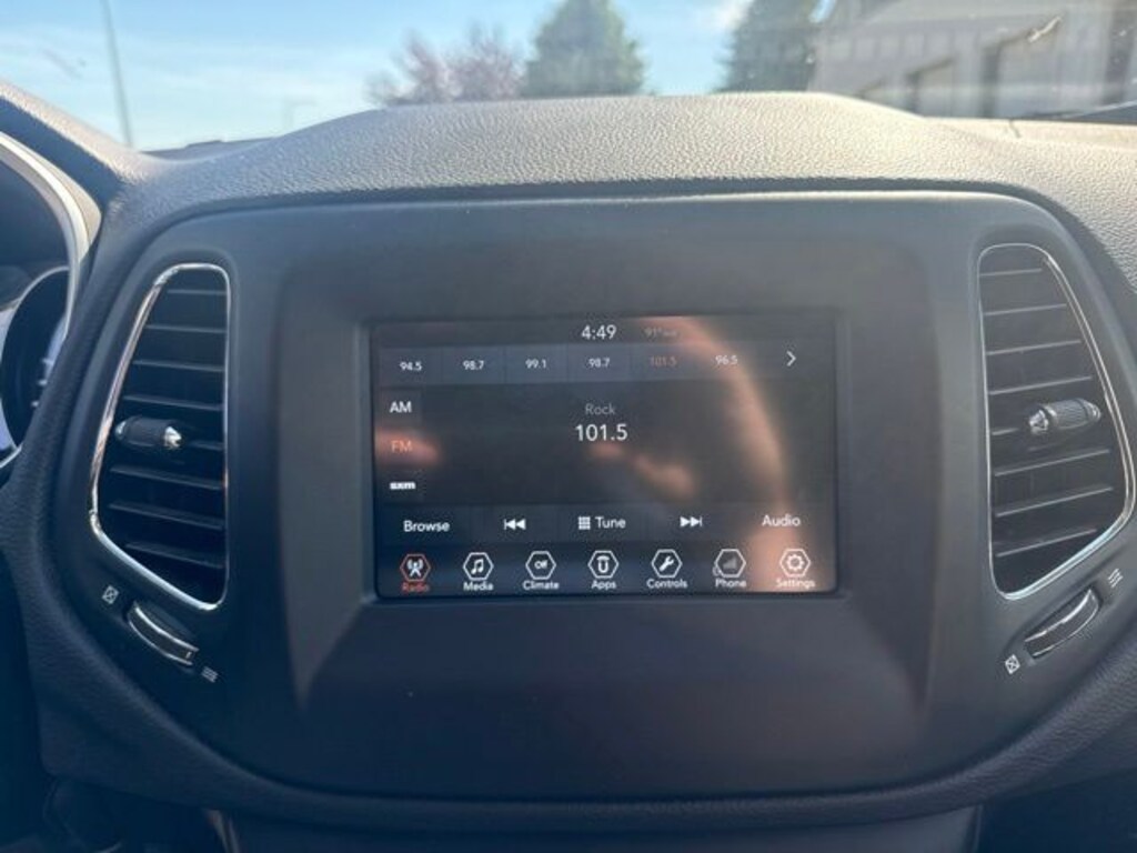 Used 2018 Jeep Compass Latitude SUV